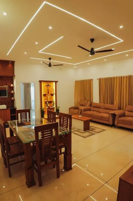 Cardamom Casa Plantation Villa Munnar
